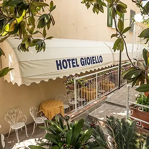 Couette-café Gioiello Celle Ligure